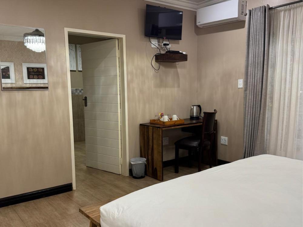 Thabazimbi Country Lodge Экстерьер фото